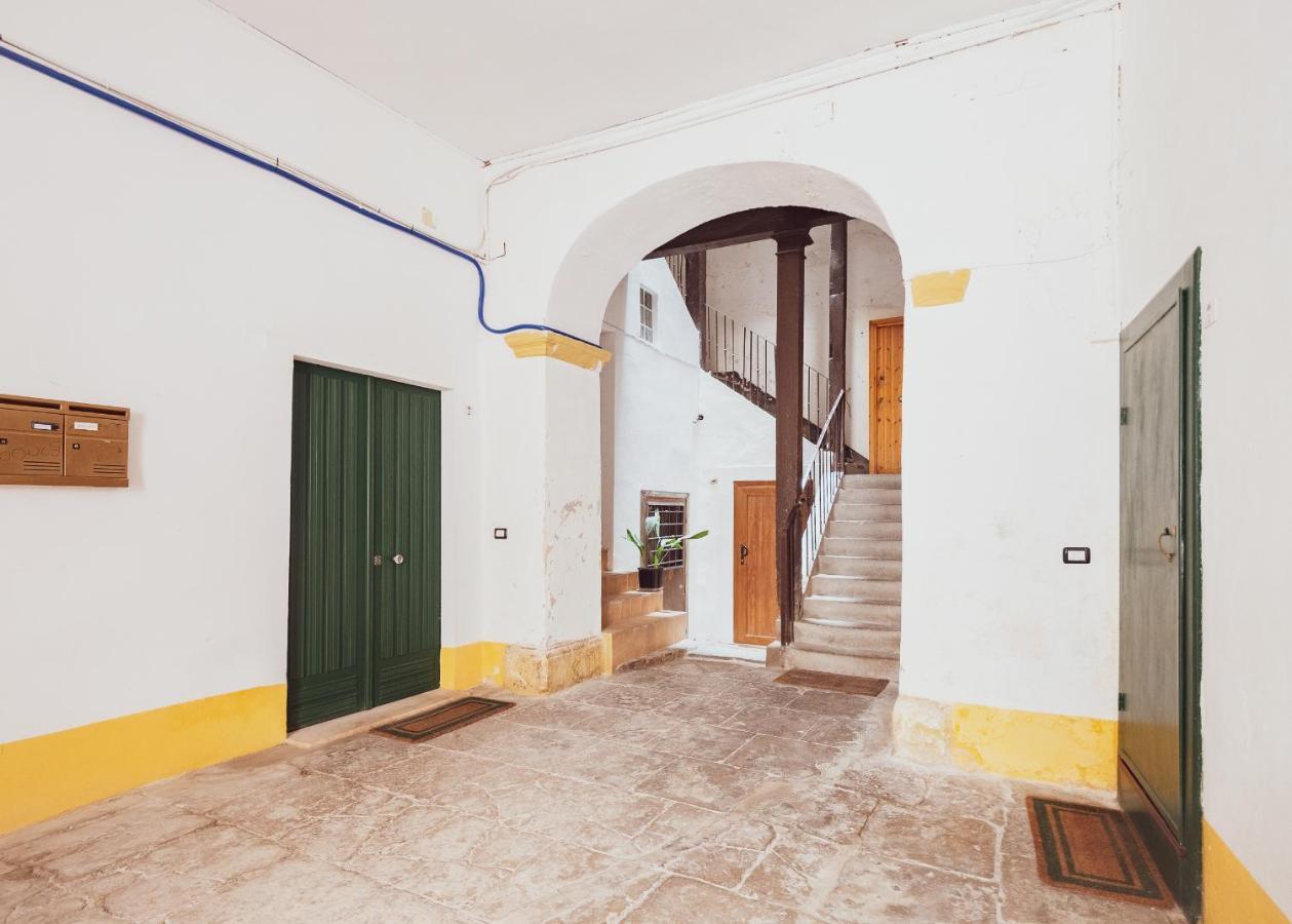 Appartamento Maestrale - Quartiere Castello Cagliari Exteriör bild